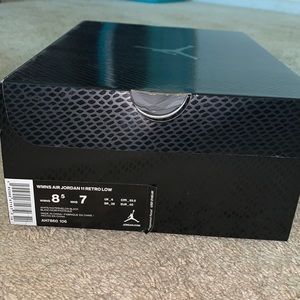 Women’s Air Jordan 11 Retro Low Pink Snakeskins